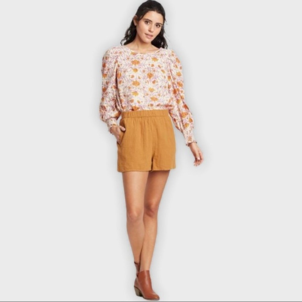Universal Thread High Rise Pull-On Shorts - Picture 2 of 10
